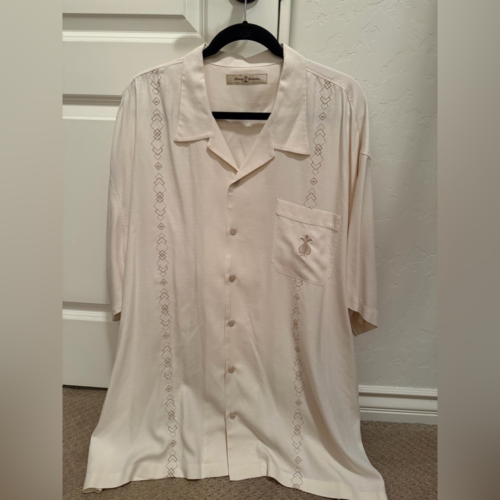Tommy Bahama Off-White Textured Camp shirt
